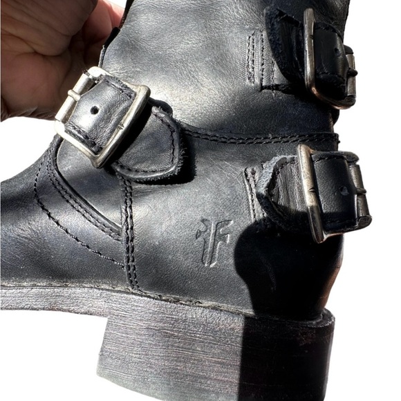 Frye Black Veronica Back Zip Boot Size 7.5 - Picture 9 of 16